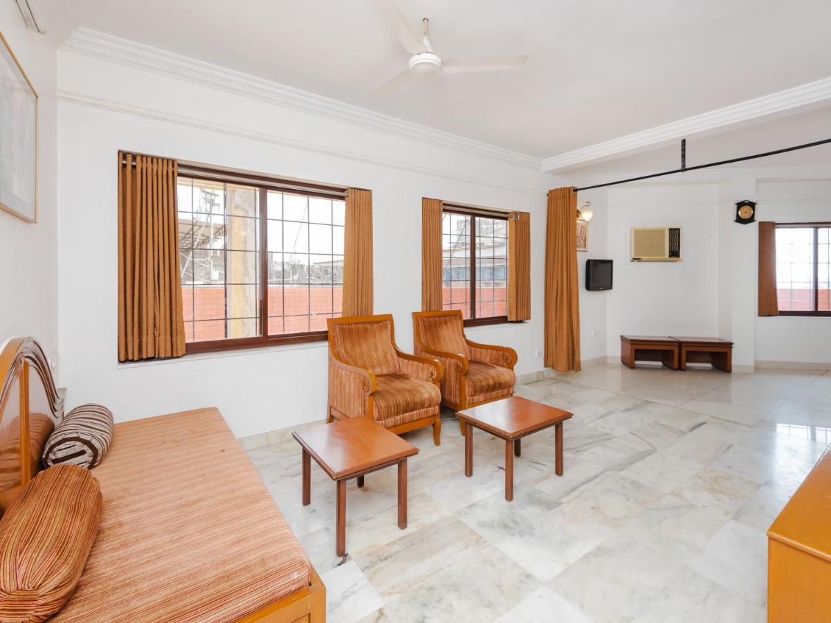 Hotel Galaxy Opp Surat Railway Station Buitenkant foto